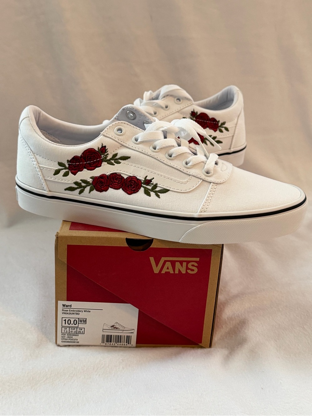 Vans White Canvas Low-Top Sneakers with Red Rose Embroidery - Picture 3 of 5